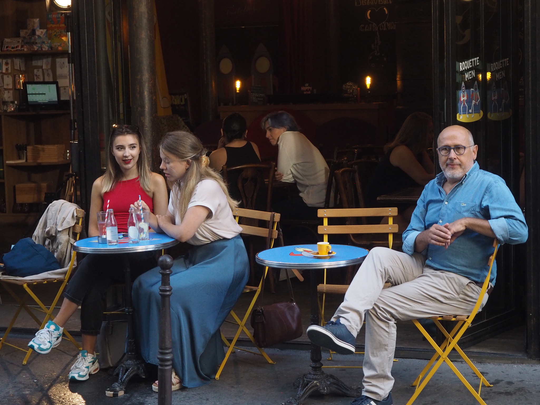 OLYMPUS DIGITAL CAMERA